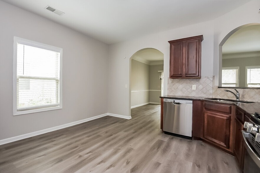 Building Photo - 159 Bethany Manor Dr