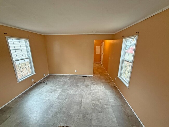 Building Photo - 2501 N Apperson Way