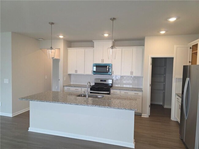 Building Photo - 2576 Double Oak Trl