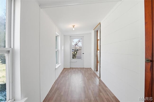 Building Photo - 921 Vine St