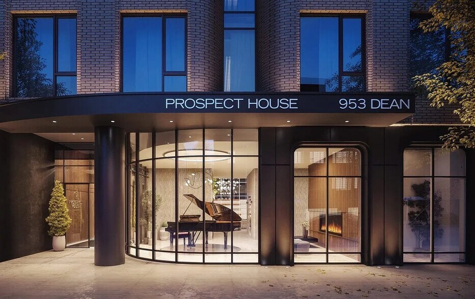 Building Photo - 953 Dean St