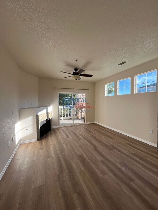Building Photo - 9591 Pearl Cir