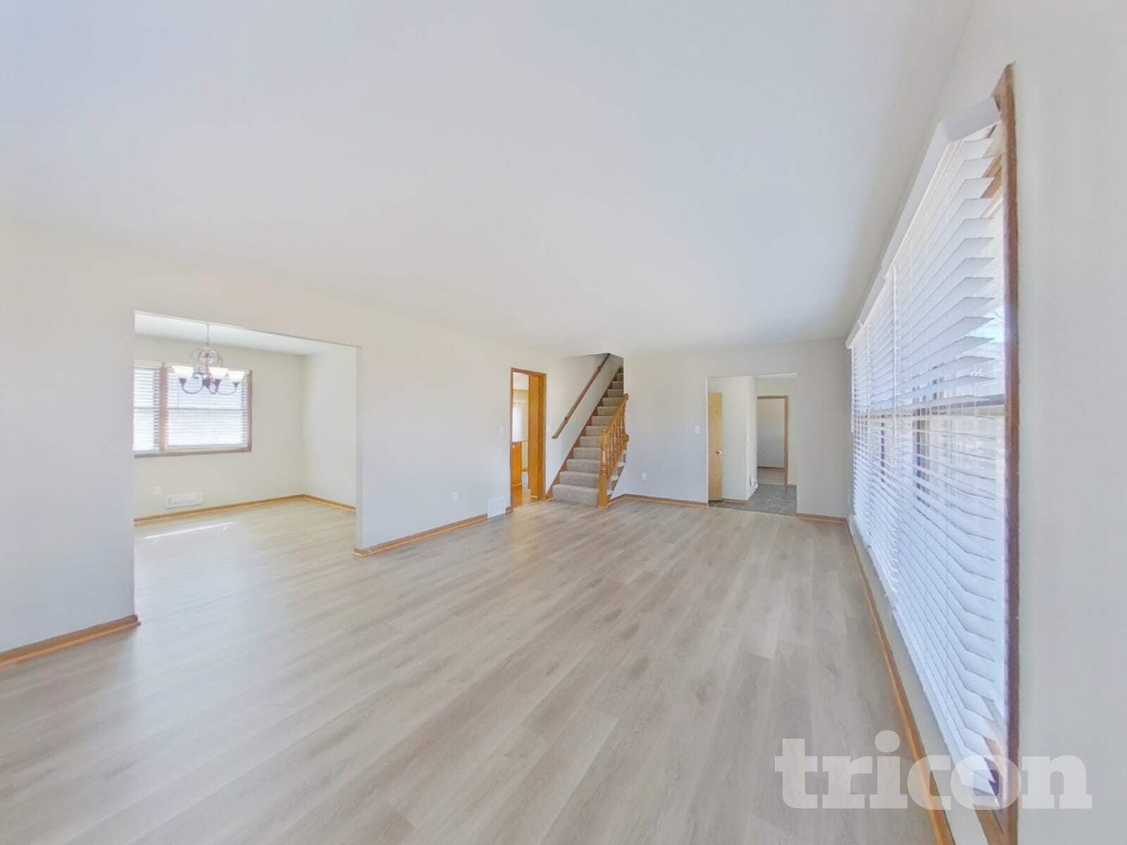 Building Photo - 3301 Skyview Dr