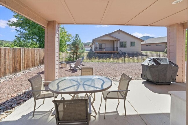 Building Photo - 603 Brookline Loop