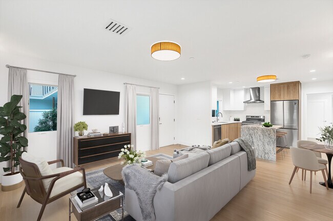 Primary Photo - 1022 Pacific St