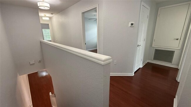 Building Photo - 6852 Hochad Dr