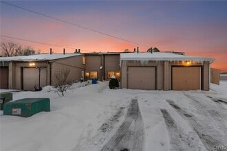 Building Photo - 3754 Helios Ct