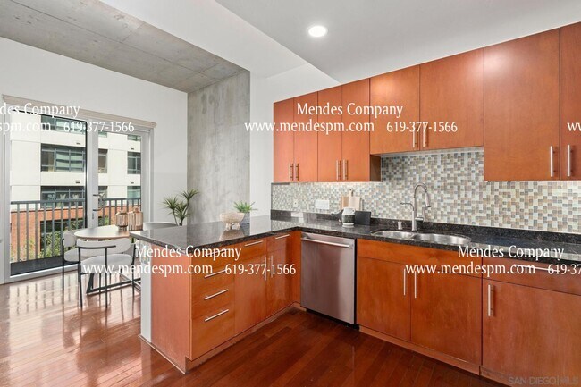 Building Photo - 1025 Island Ave