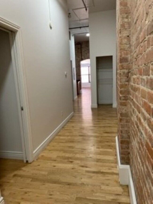 Building Photo - 208 W Michigan Ave