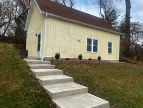 Building Photo - 18 Harmony School Rd