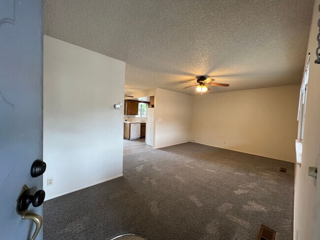 Building Photo - 3216 Godman Ave