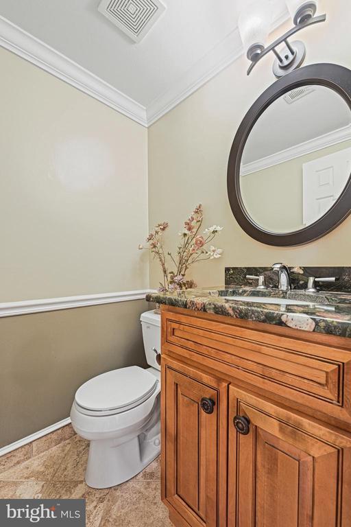 Building Photo - 9760 Hatmark Ct