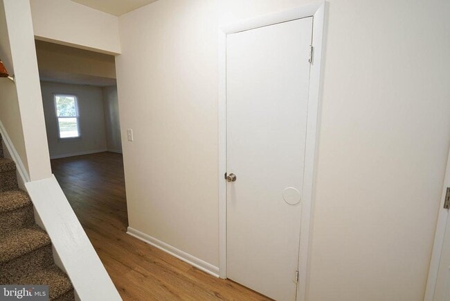 Building Photo - 734 Hemlock St