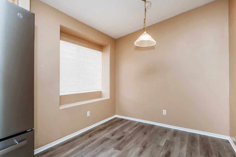 Building Photo - 1002 Emerald Stone Ave