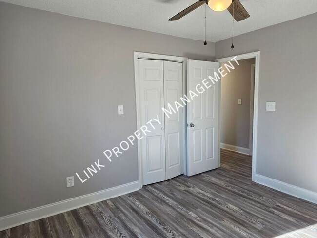 Building Photo - 6108 Ramsey Rd