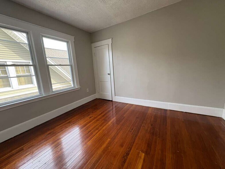 Building Photo - 83 Judson Ave