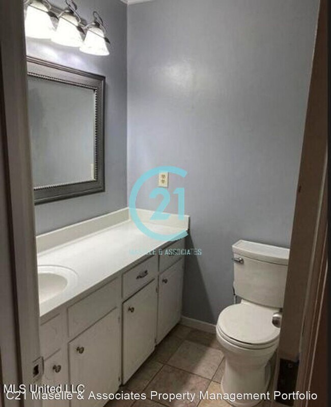 Building Photo - 3 br, 2 bath House - 305 Camp Garaway Rd