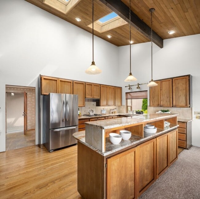 Building Photo - 4Bd/2.25Ba Bellevue House