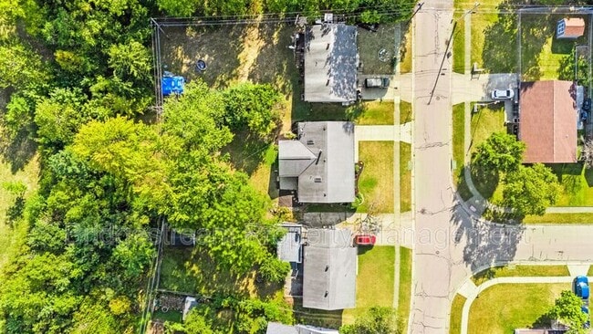 Building Photo - 924 Tradewind Dr