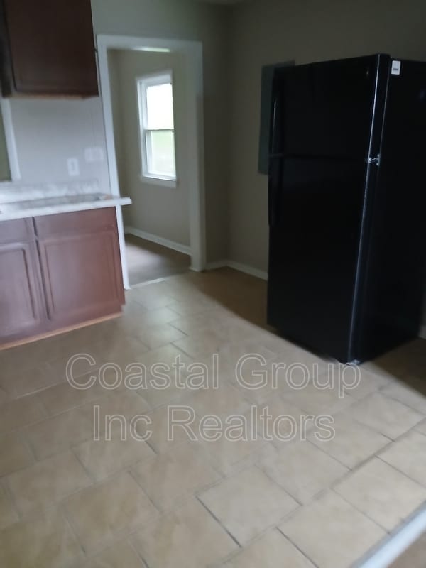 Building Photo - 1551 Spruce St