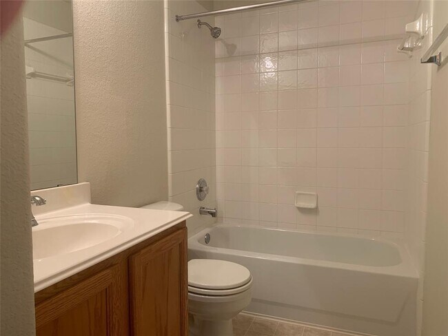 Building Photo - 313 Foreston Dr