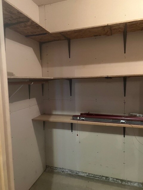 Building Photo - 371 Stampmill Ln