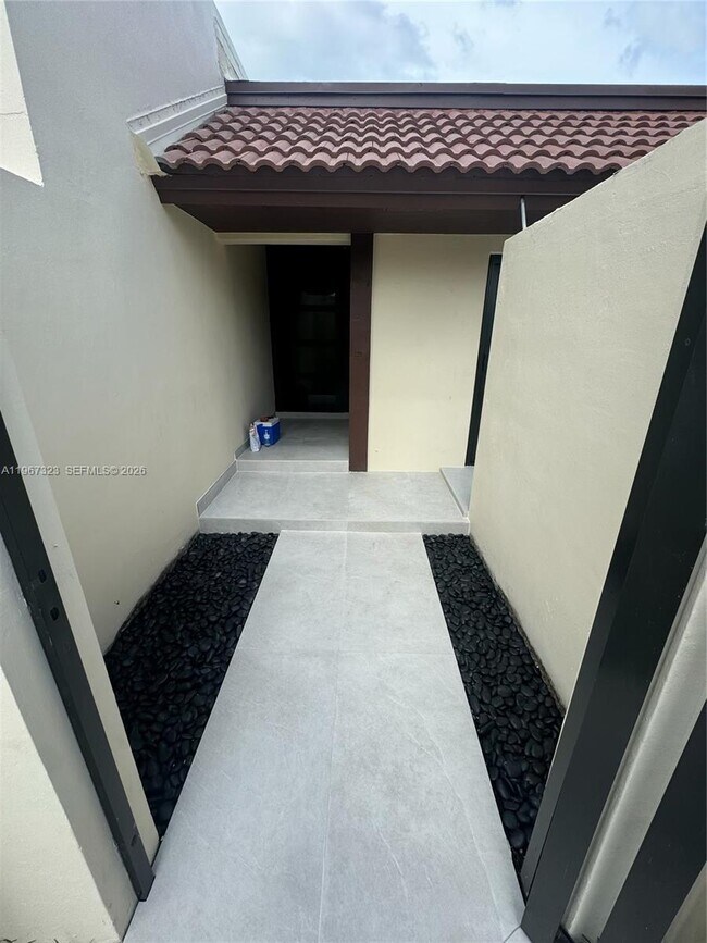 Building Photo - 19217 NW 64th Ct