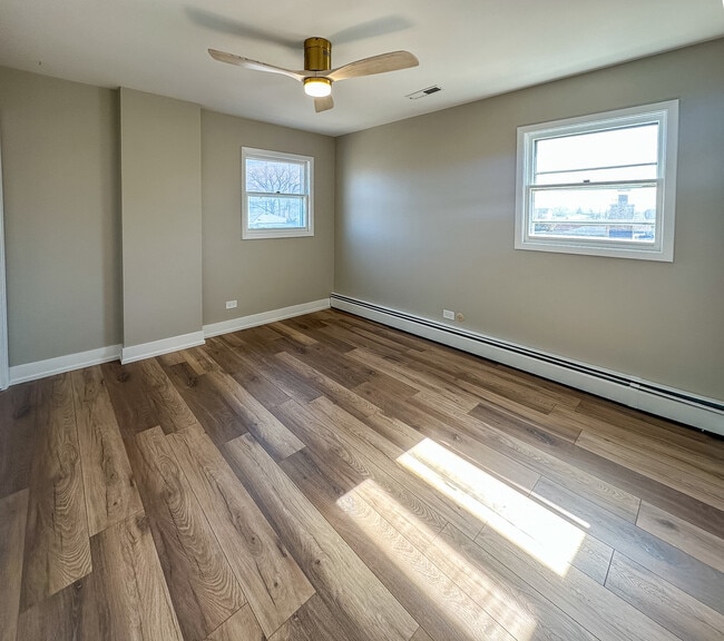 Building Photo - 4233 N Odell Ave