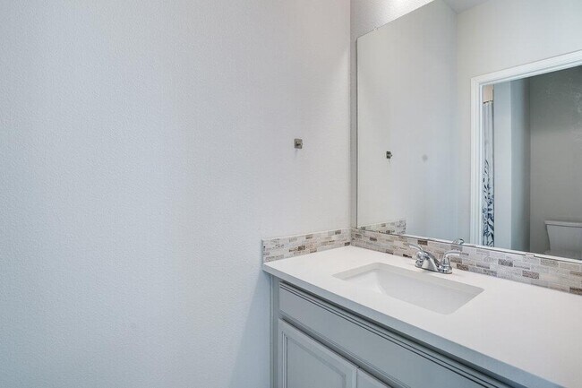 Building Photo - 16916 Sanglier Dr