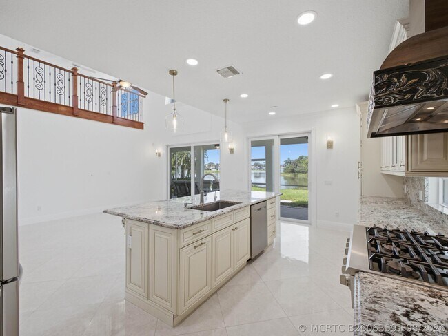 Building Photo - 7723 Monarch Ct