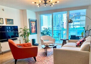 Building Photo - 31 SE 5th St