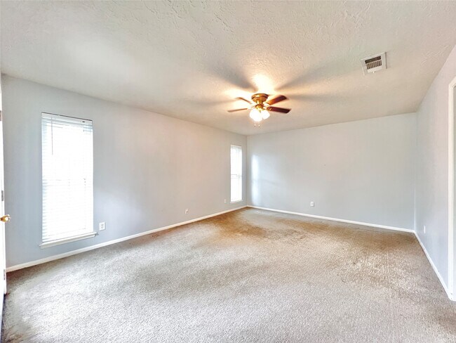 Building Photo - 11407 Briar Rose Dr
