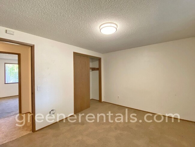 Building Photo - Coming Soon! 3BR 1.75BA Rambler in Olympia...