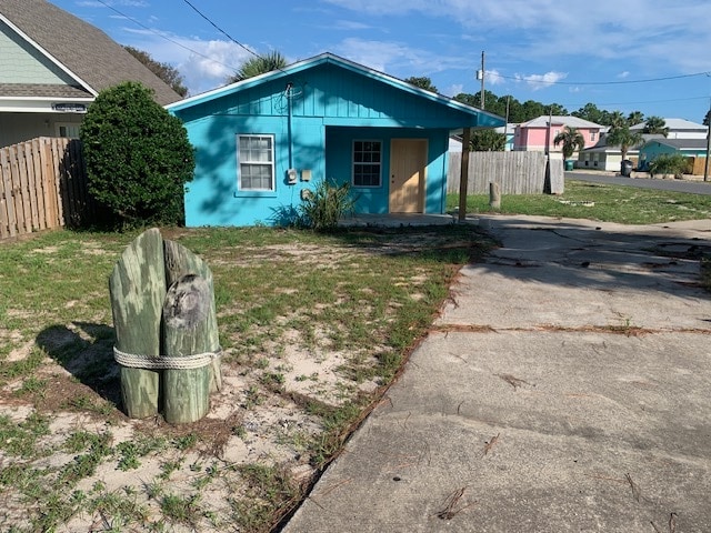 Building Photo - 8424 Elizabeth Ave