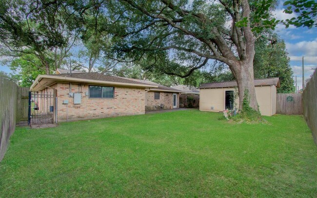 Building Photo - 5710 Verdome Ln