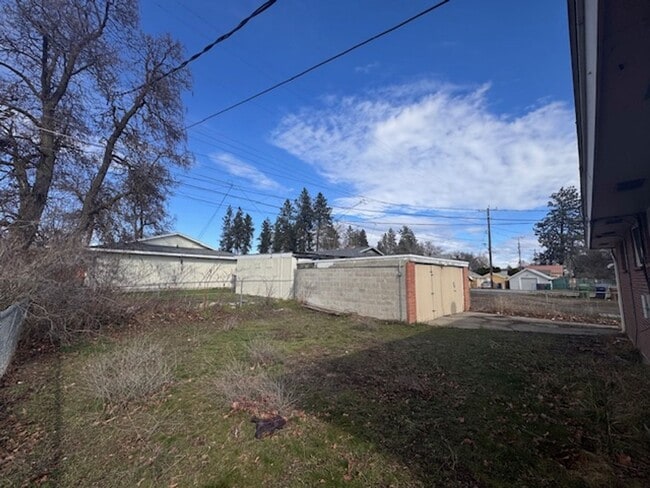 Building Photo - 47 E Garland Ave