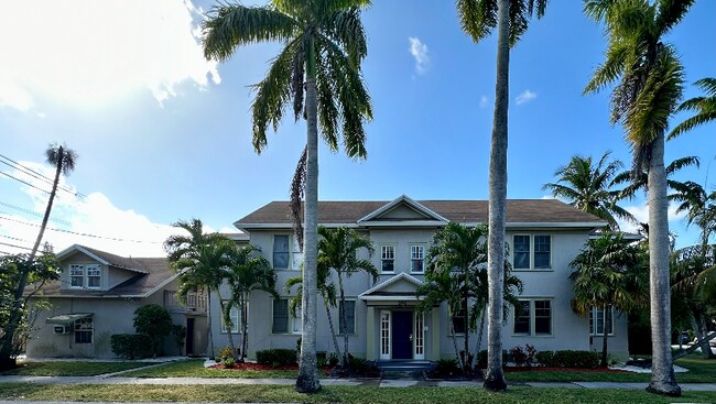 Building Photo - 206 S 15th Ave