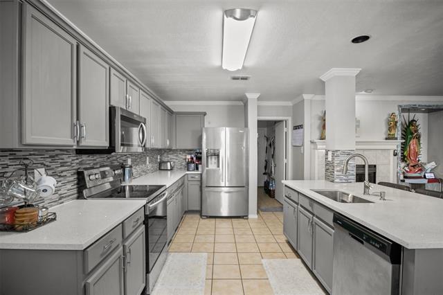 Building Photo - 4600 Leslie Ln