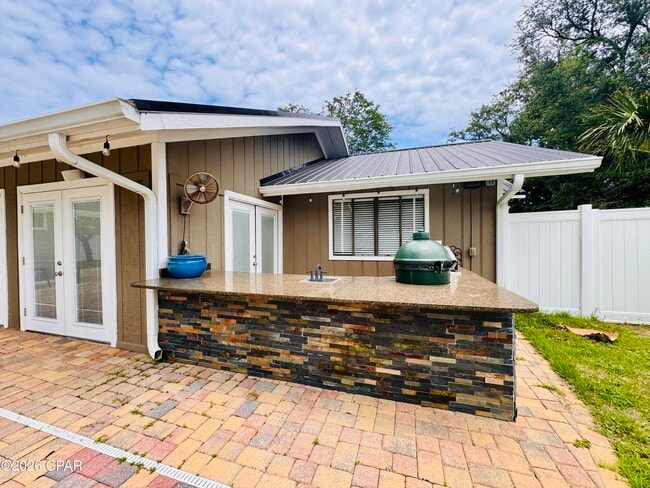 Building Photo - 916 Cobia Dr