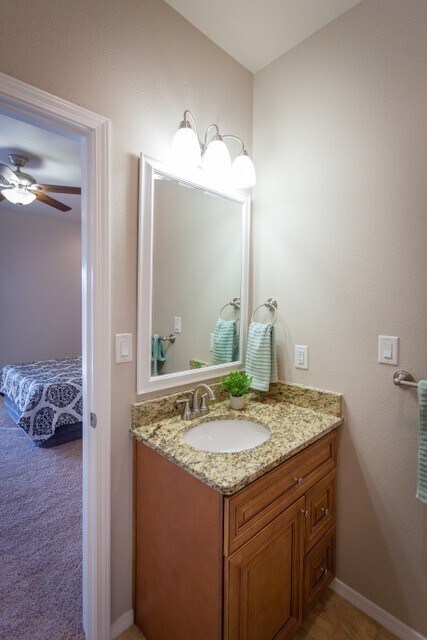 Building Photo - Beautiful duplex with granite countertops ...