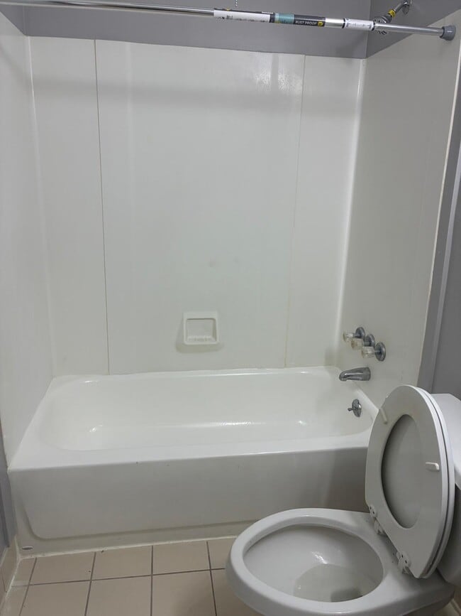 Building Photo - 4919 Schaub Ave