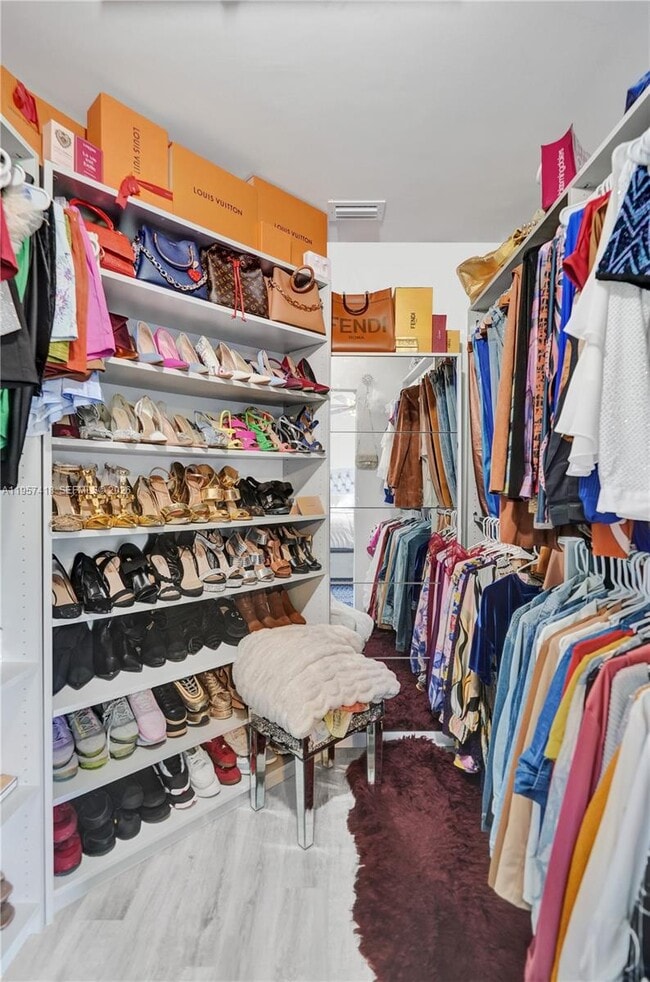 Building Photo - 2001 Barcelona Terrace