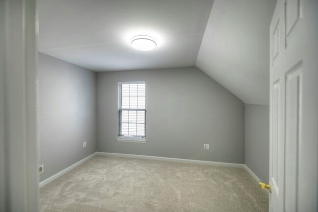 Building Photo - 21749 Tottenham Hale Ct