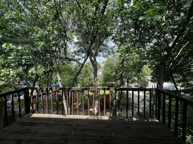 Building Photo - 11816 Highridge Dr