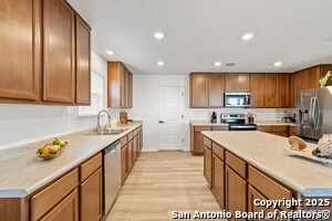 Building Photo - 3538 Silver Set