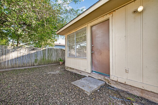 Building Photo - 7107 Gettysburg Dr