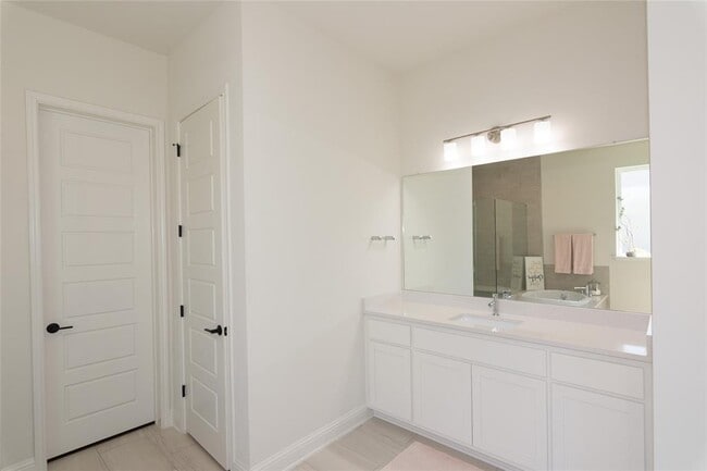 Building Photo - 205 Eiglehart Rd