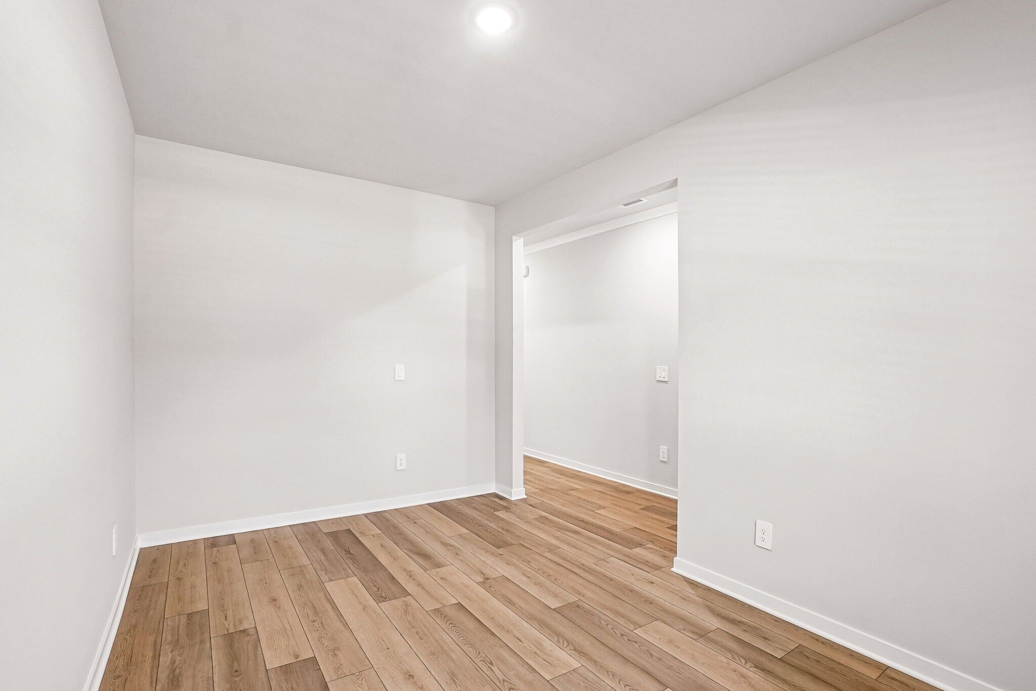Building Photo - 528 Southland Dr