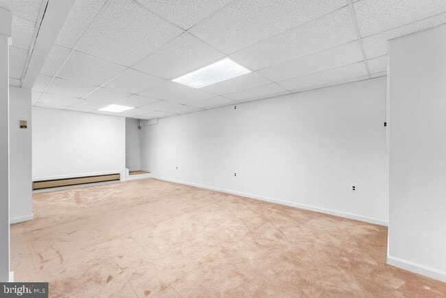 Building Photo - 8009 Frontier Dr