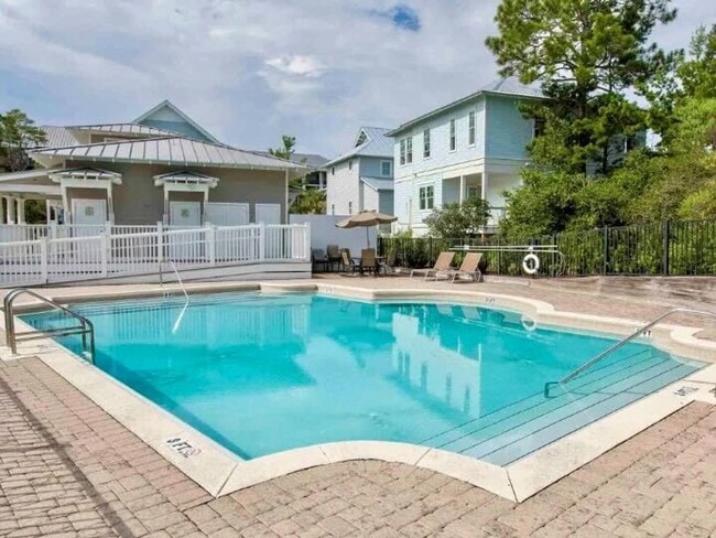 Building Photo - Elegant 4-Bedroom Home in Lakeside at Blue...